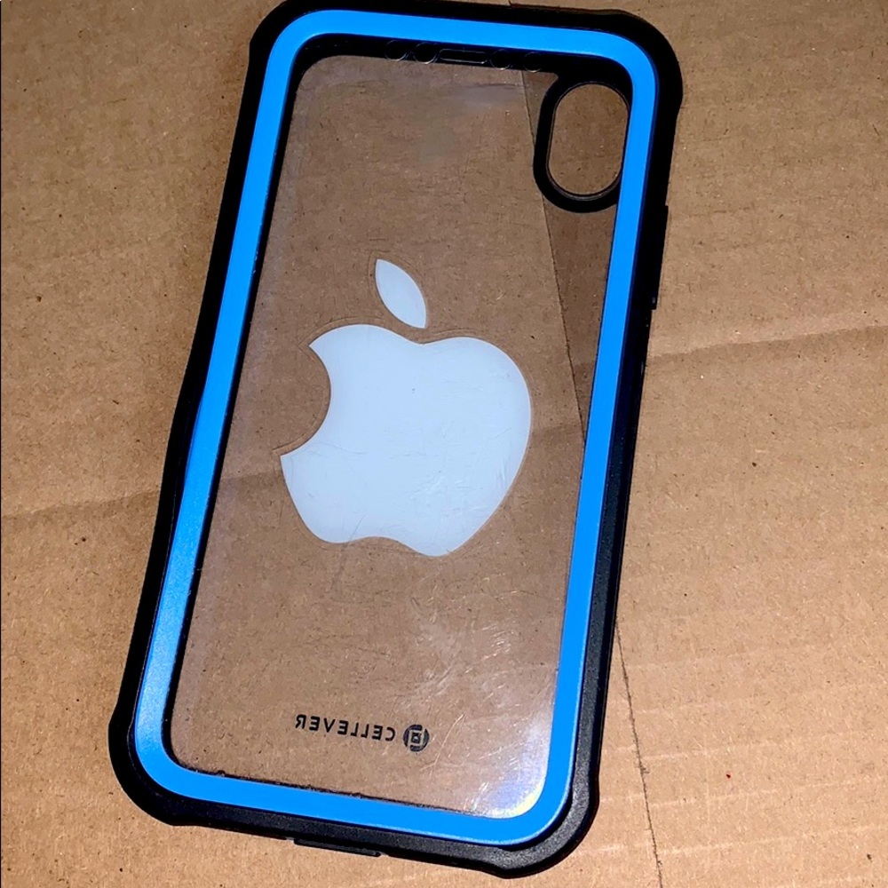 I am selling a iPhone XR case